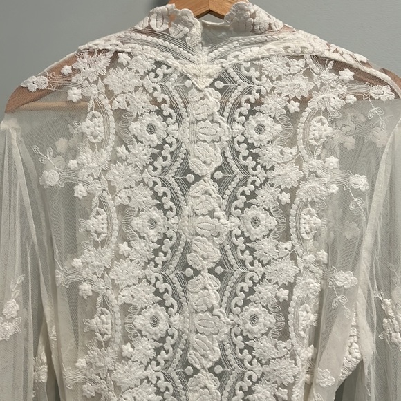 Boho Lace Robe - Picture 8 of 9